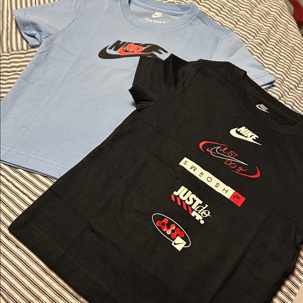 2 Nike Boys T-shirts